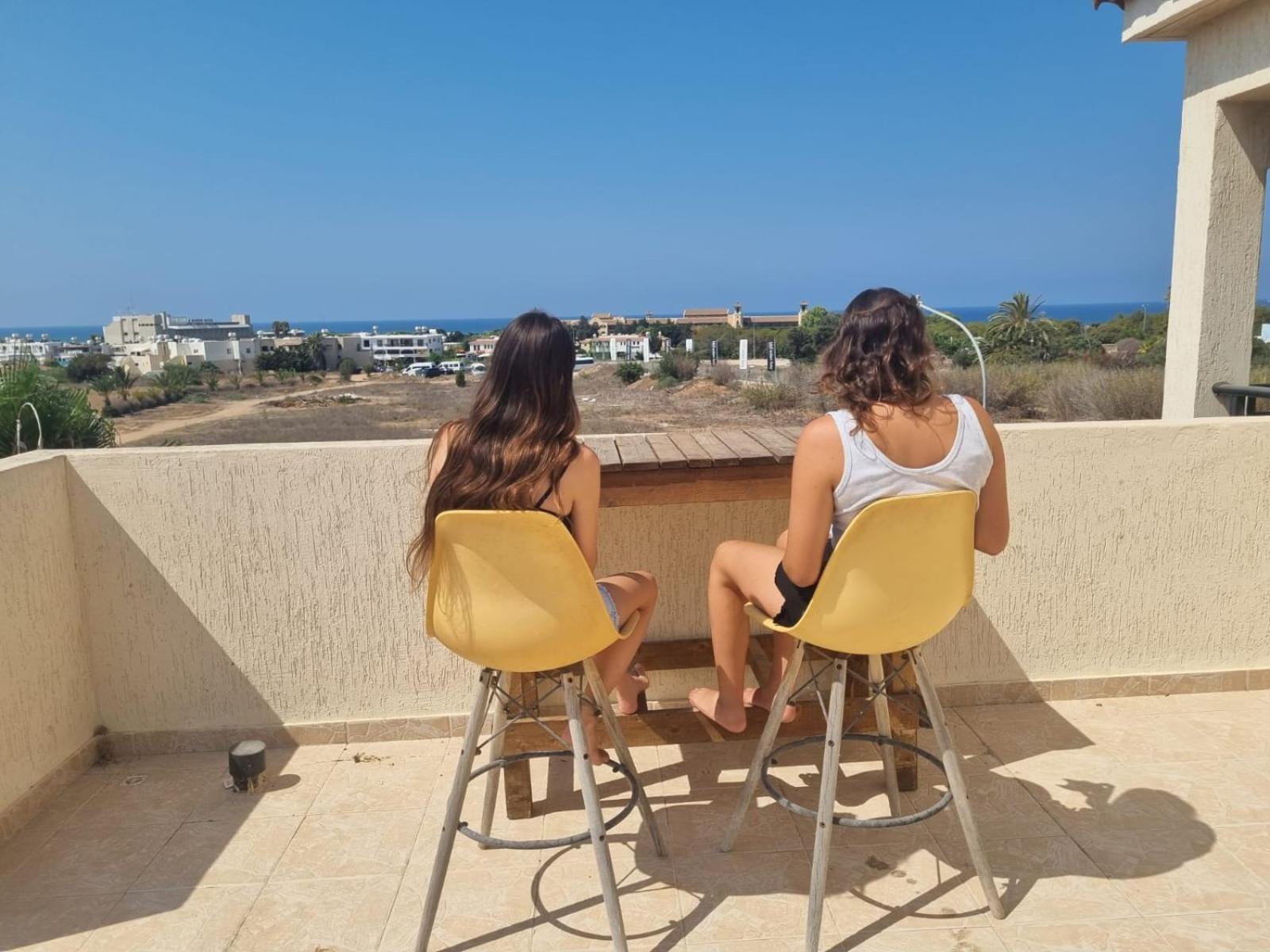 Sunny View - A Stunning Apartment With Private Rooftop Paphos Buitenkant foto